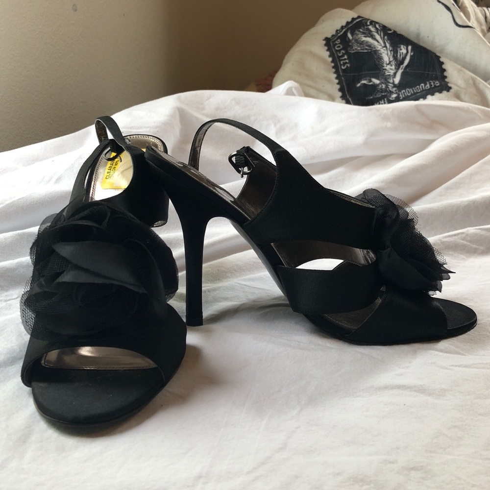 Flowered heels